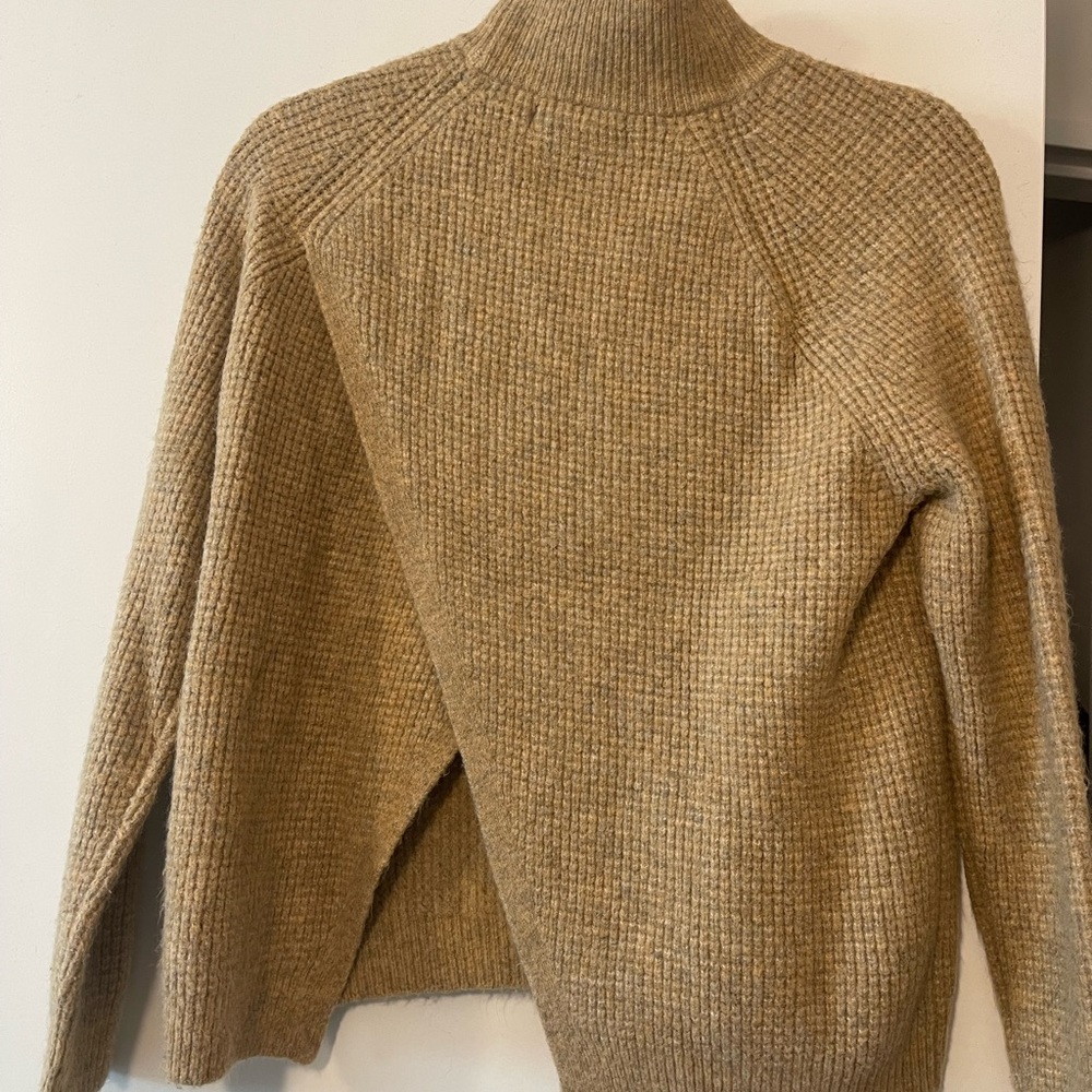 Wool sweater - Picture 2 of 3